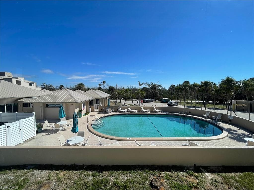 200 Periwinkle WAY # 216, SANIBEL FL 33957-5
