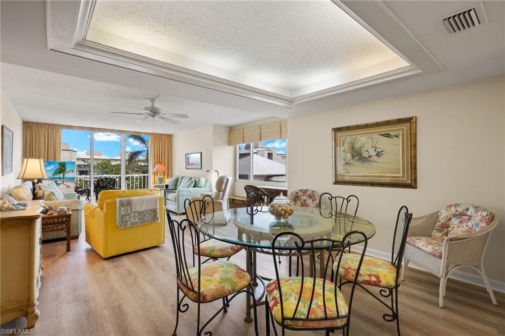 200 Periwinkle WAY # 216, SANIBEL FL 33957-12