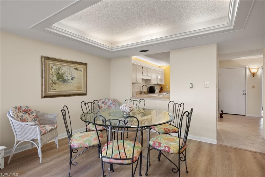 200 Periwinkle WAY # 216, SANIBEL FL 33957-11