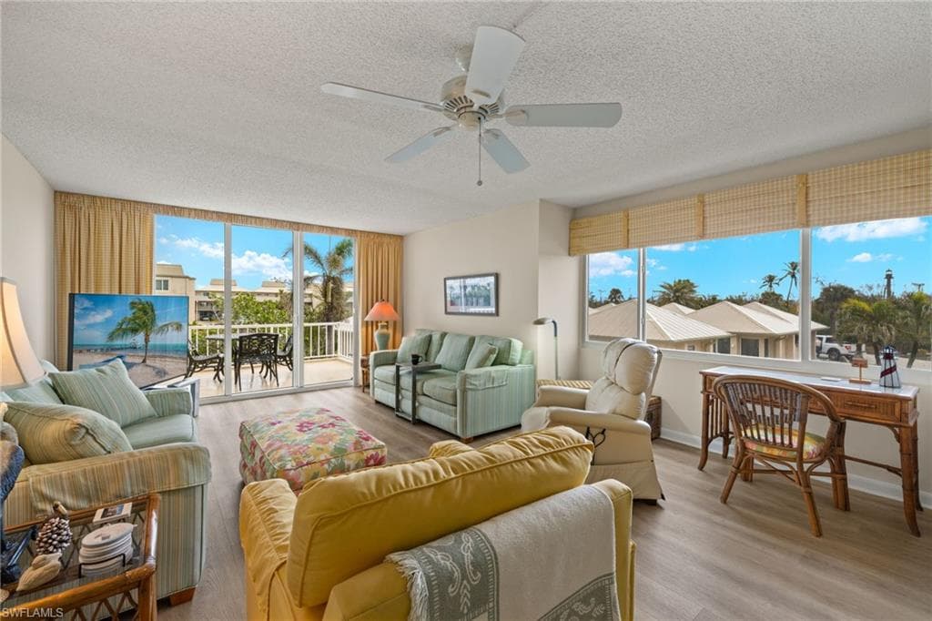 200 Periwinkle WAY # 216, SANIBEL FL 33957-4