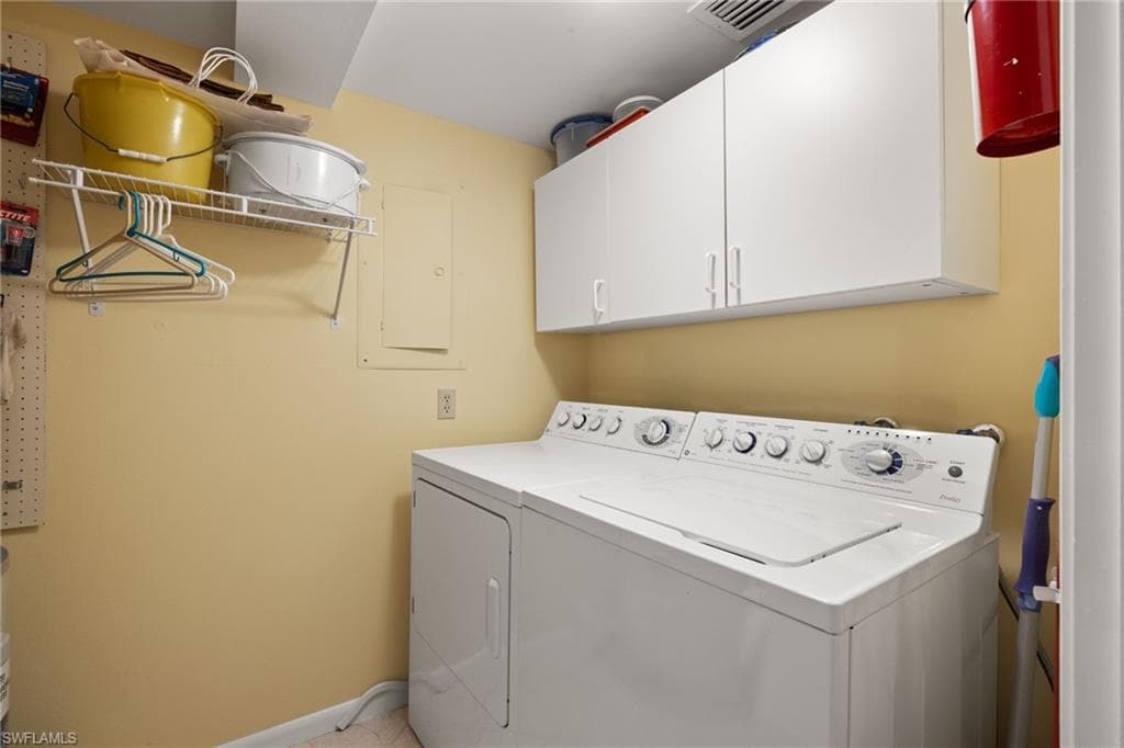 200 Periwinkle WAY # 216, SANIBEL FL 33957-29