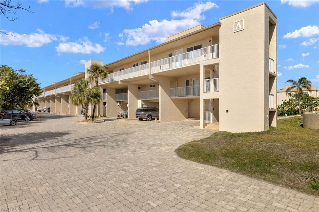 200 Periwinkle WAY # 216, SANIBEL FL 33957-30