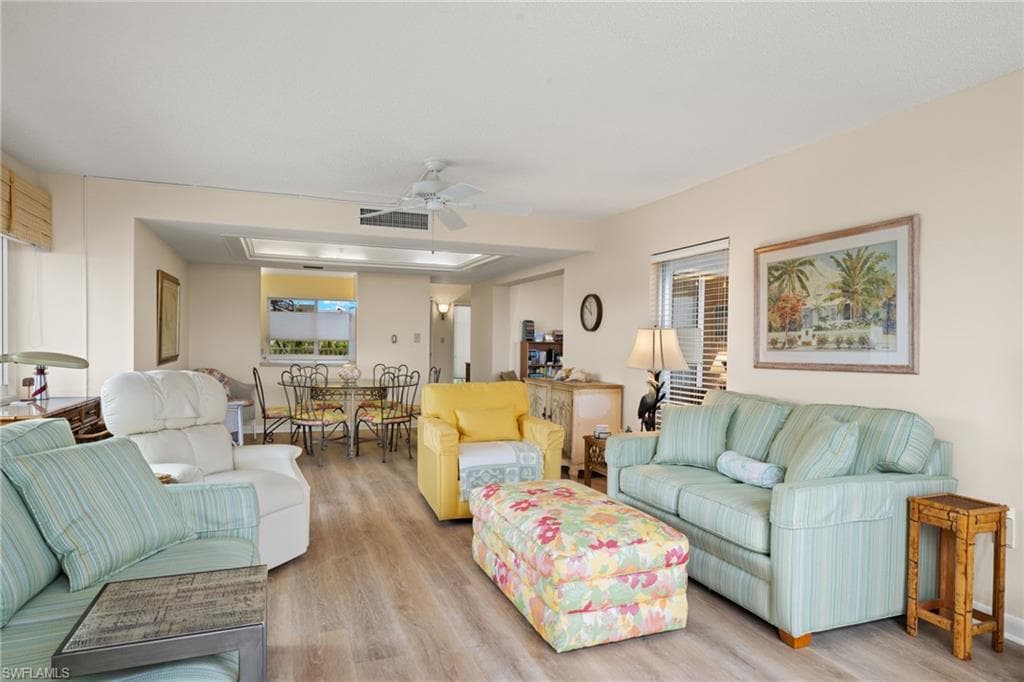 200 Periwinkle WAY # 216, SANIBEL FL 33957-3