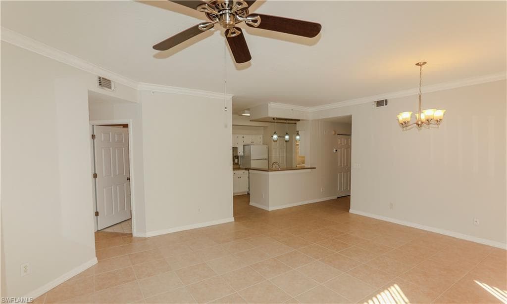 4670 Saint Croix LN # 618, NAPLES FL 34109-4