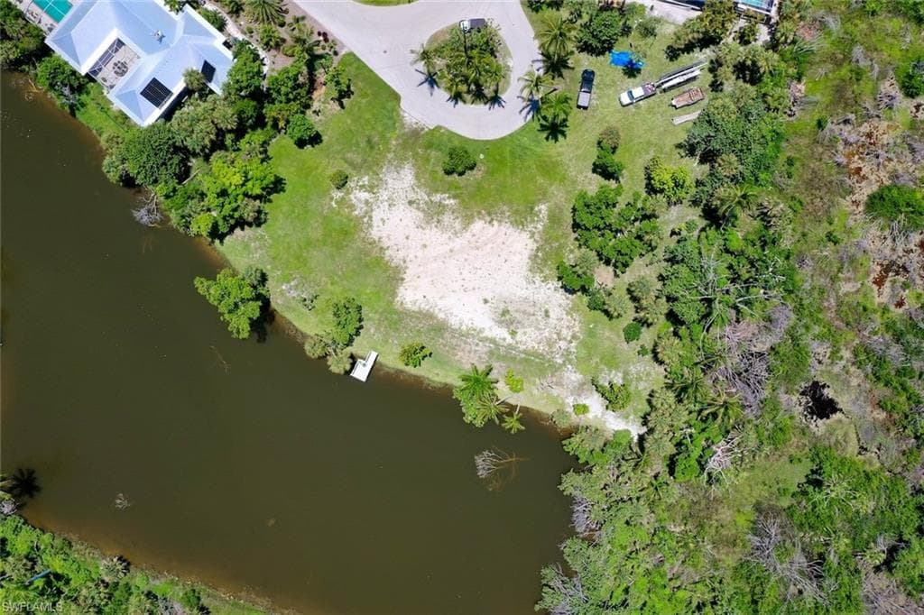 4037 Coquina DR, SANIBEL FL 33957-22