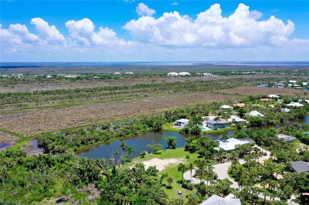 4037 Coquina DR, SANIBEL FL 33957-26