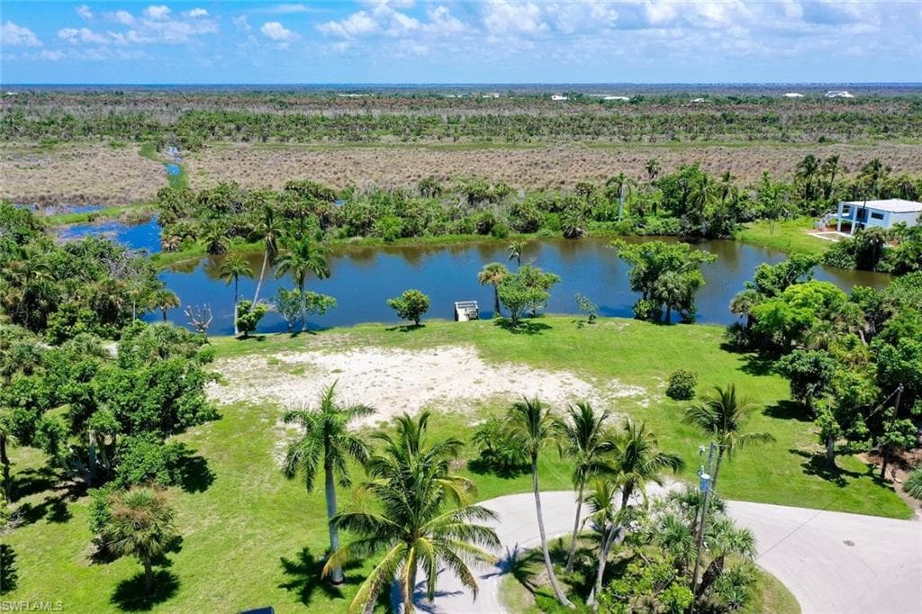 4037 Coquina DR, SANIBEL FL 33957-33