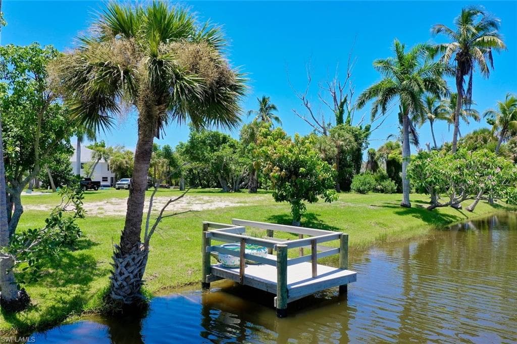 4037 Coquina DR, SANIBEL FL 33957-47