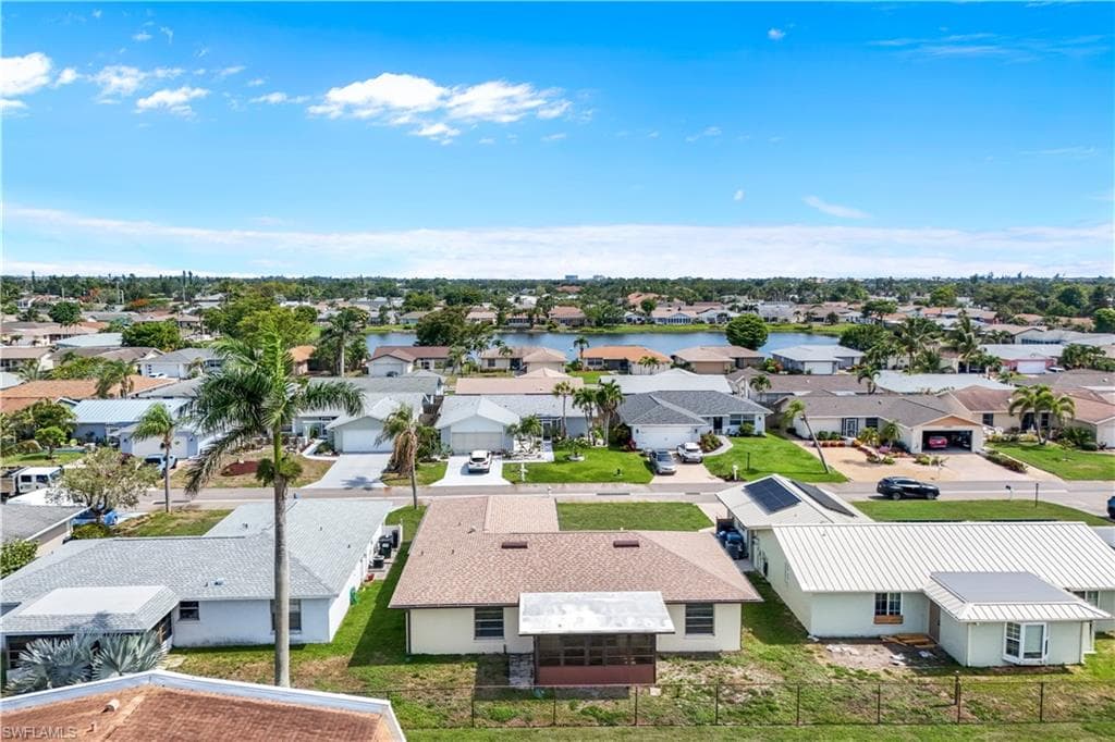 9840 Owlclover ST, FORT MYERS FL 33919-21