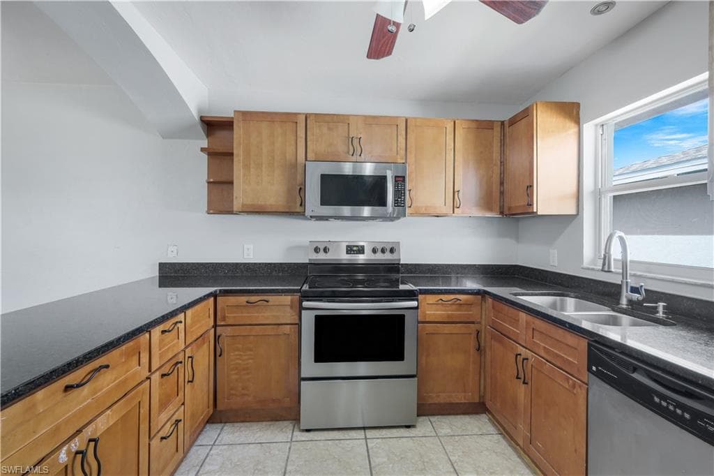 9840 Owlclover ST, FORT MYERS FL 33919-6