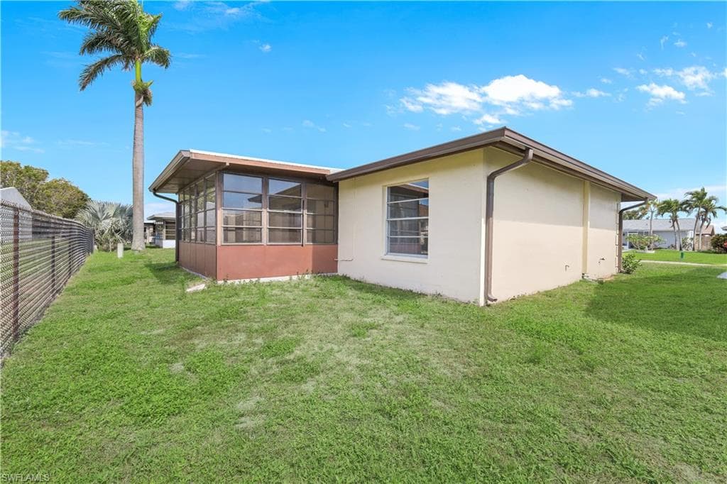 9840 Owlclover ST, FORT MYERS FL 33919-17