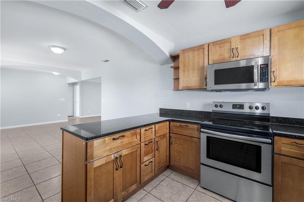 9840 Owlclover ST, FORT MYERS FL 33919-7