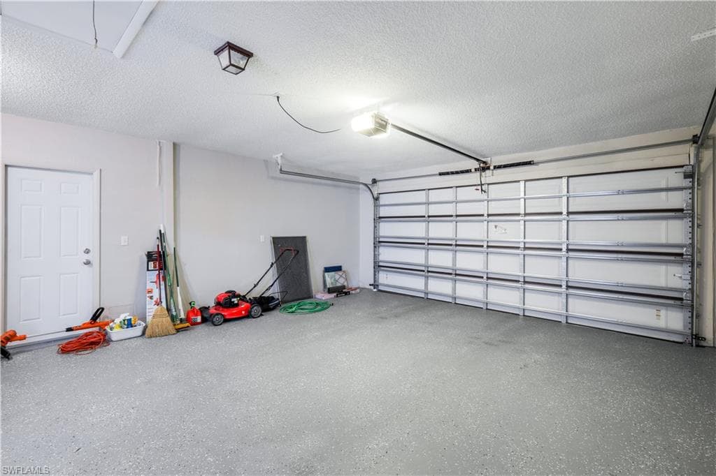 9840 Owlclover ST, FORT MYERS FL 33919-20