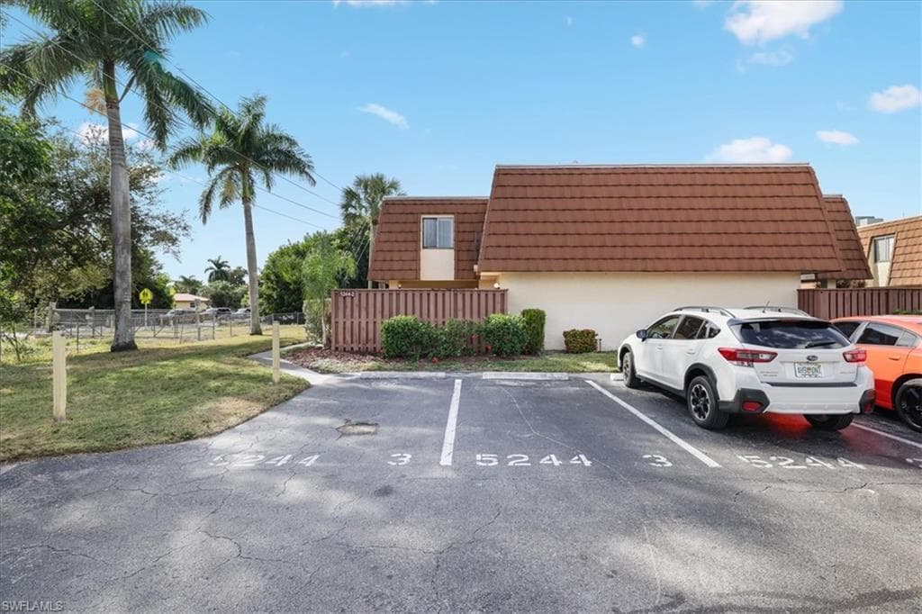 5244 Cedarbend DR # 2, FORT MYERS FL 33919-24