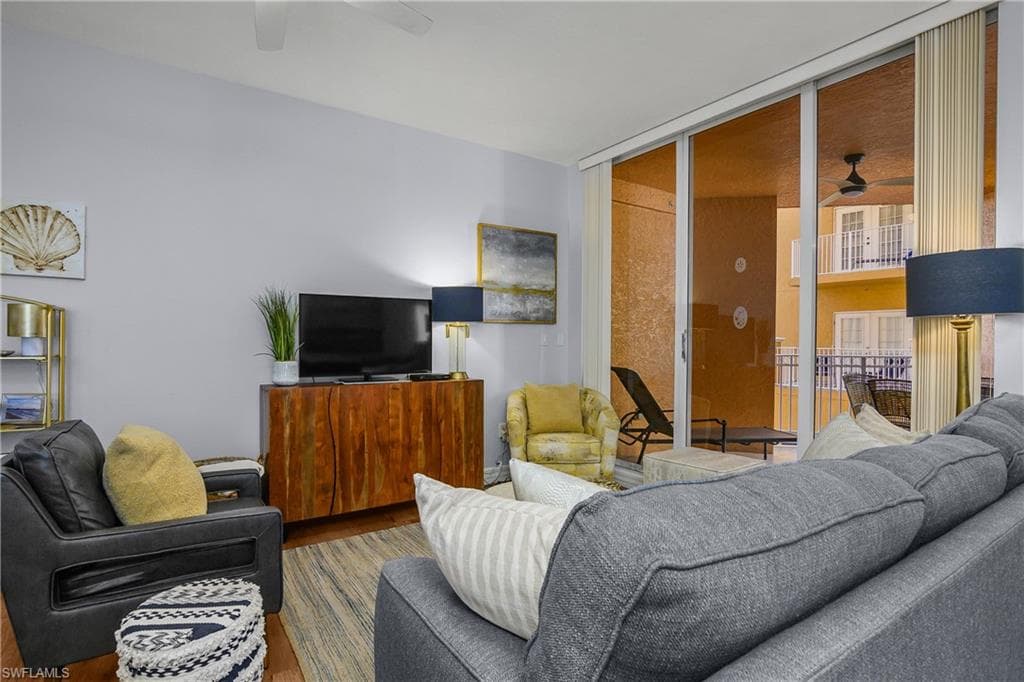 451 Bayfront PL # 5201, NAPLES FL 34102-12