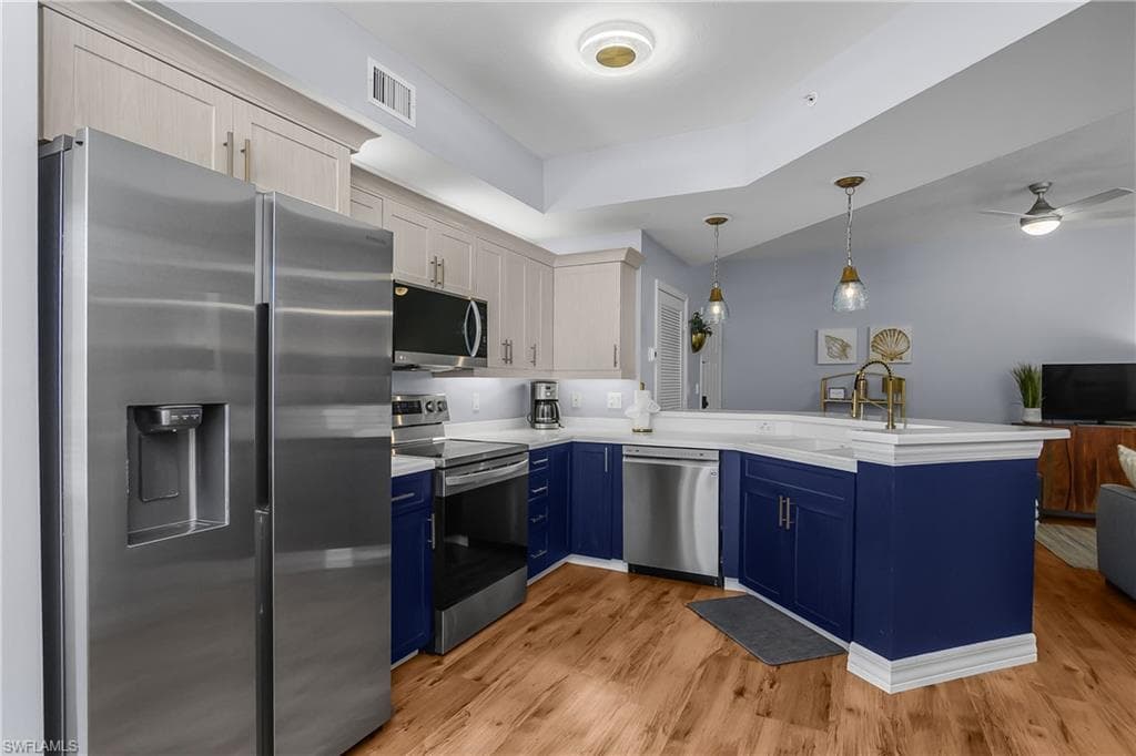 451 Bayfront PL # 5201, NAPLES FL 34102-14