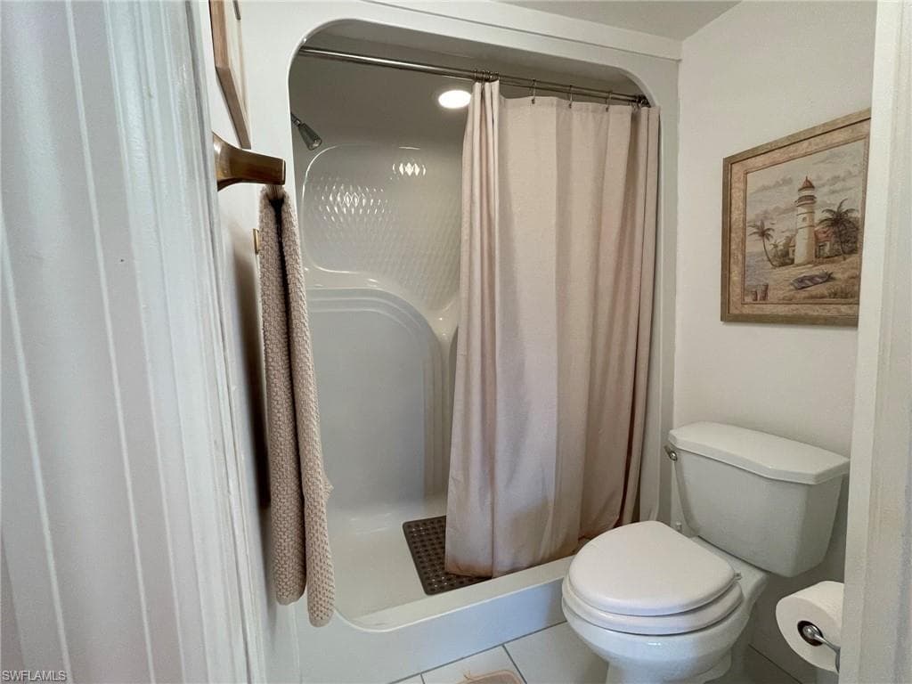153 Gabriel CIR # 3003, NAPLES FL 34104-11