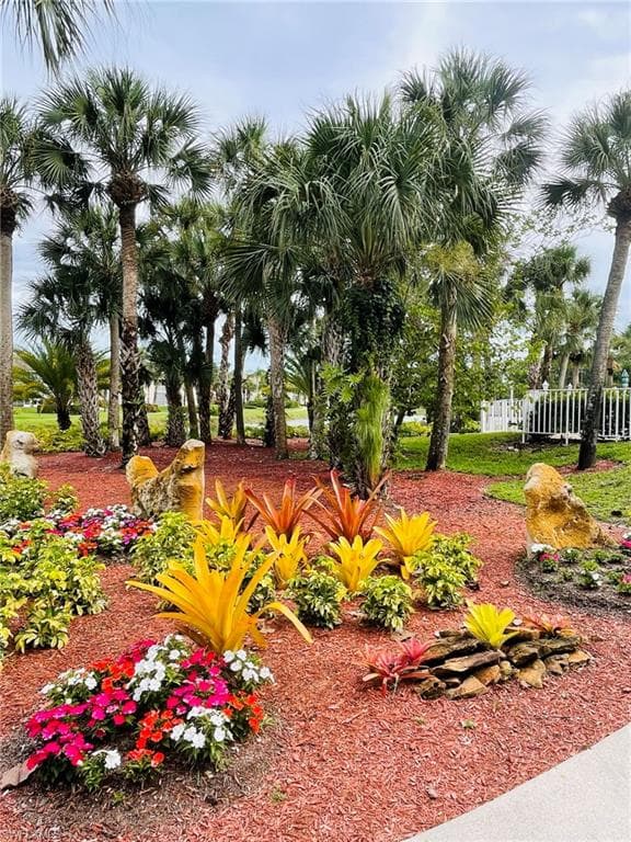 153 Gabriel CIR # 3003, NAPLES FL 34104-29