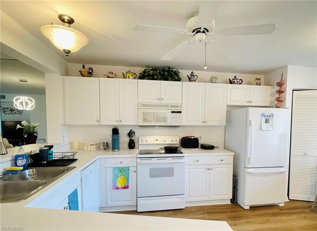 153 Gabriel CIR # 3003, NAPLES FL 34104-18