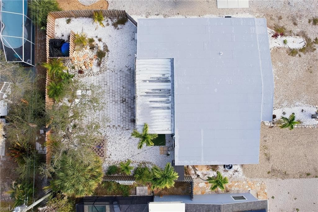 185 Hibiscus DR, FORT MYERS BEACH FL 33931-44