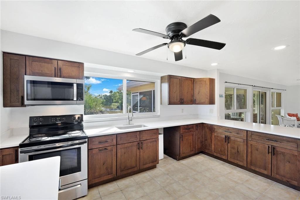 4619 Rue Bayou, SANIBEL FL 33957-9