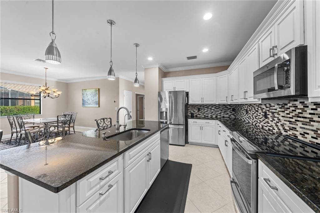 2728 Via Piazza LOOP, FORT MYERS FL 33905-5