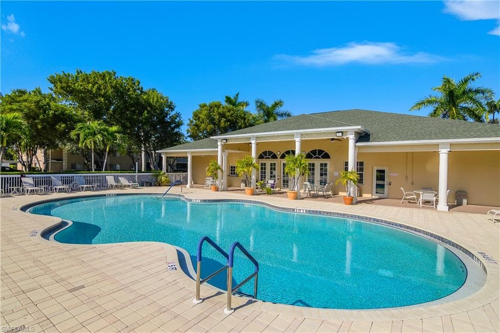 27075 Matheson AVE # 105, BONITA SPRINGS FL 34135-37