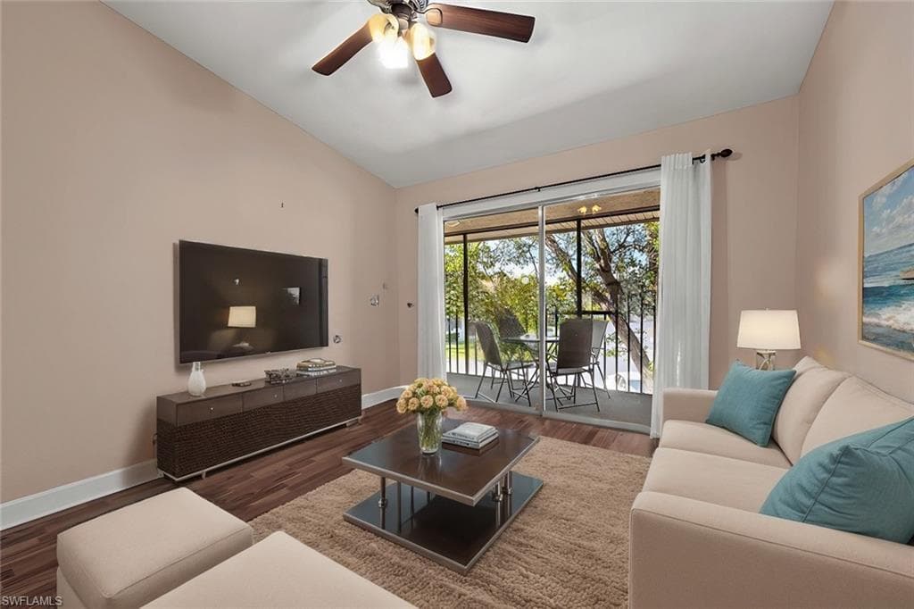 8121 S Woods CIR # 8, FORT MYERS FL 33919-5