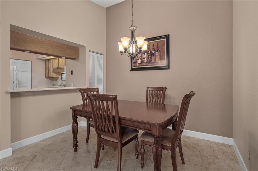 8121 S Woods CIR # 8, FORT MYERS FL 33919-11