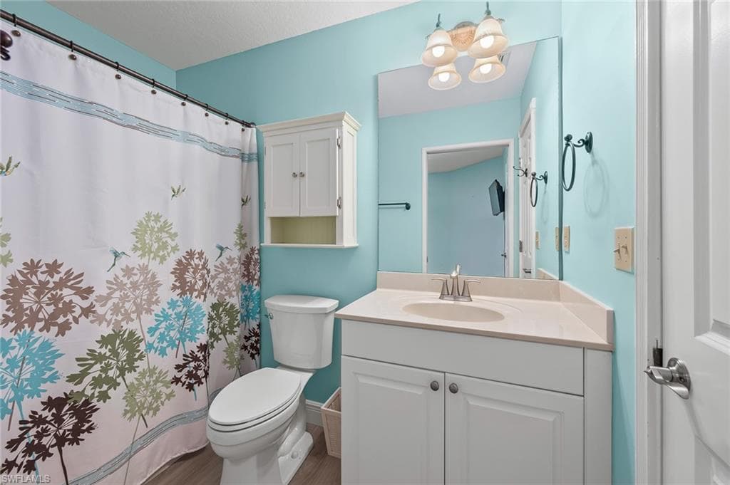 8121 S Woods CIR # 8, FORT MYERS FL 33919-18