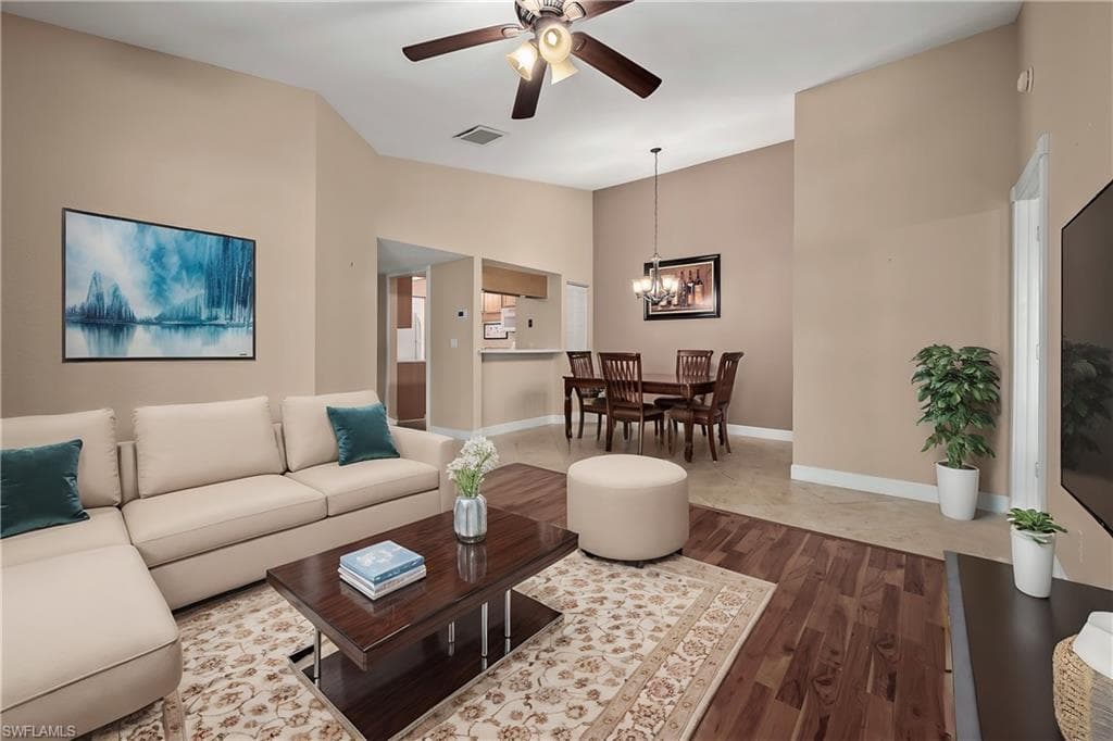 8121 S Woods CIR # 8, FORT MYERS FL 33919-3