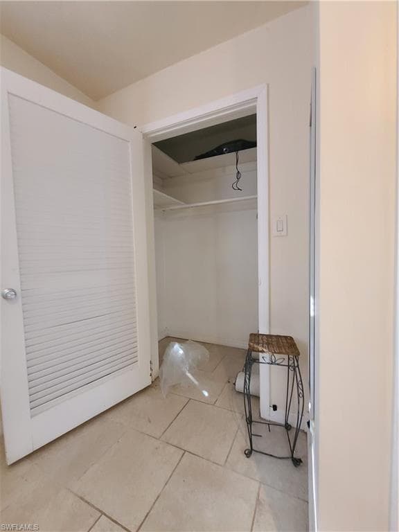 12919 1st ST, FORT MYERS FL 33905-16