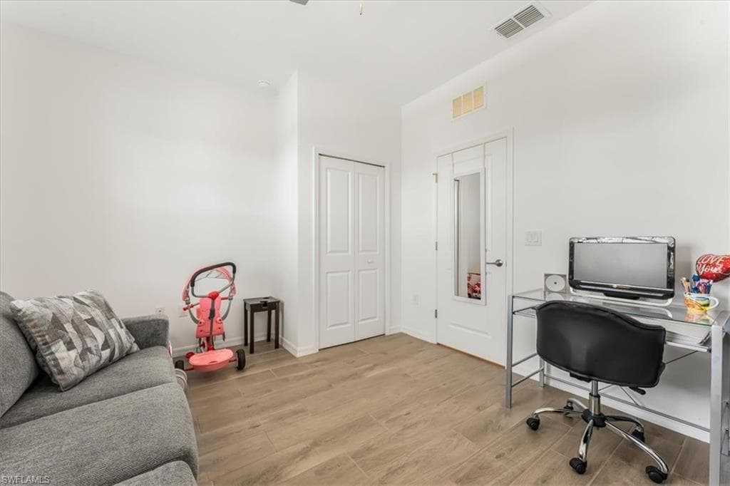 2581 Kona WAY, NAPLES FL 34120-11