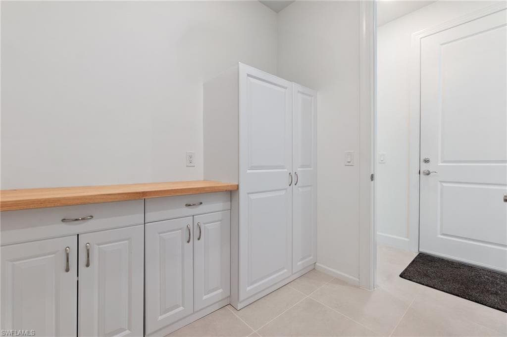 10494 Ventana LN-29