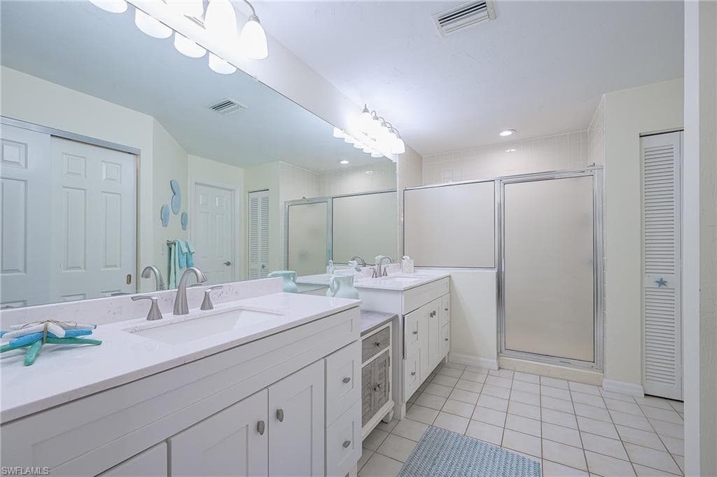 833 Reef Point CIR, NAPLES FL 34108-21