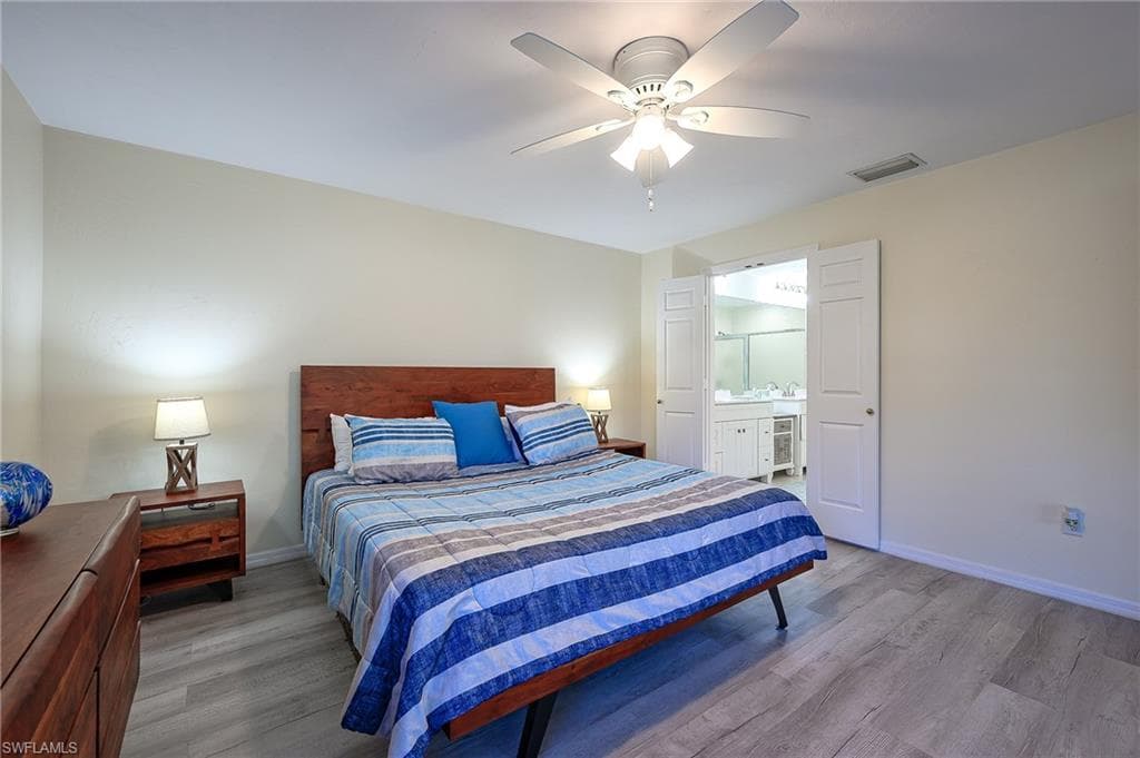 833 Reef Point CIR, NAPLES FL 34108-17