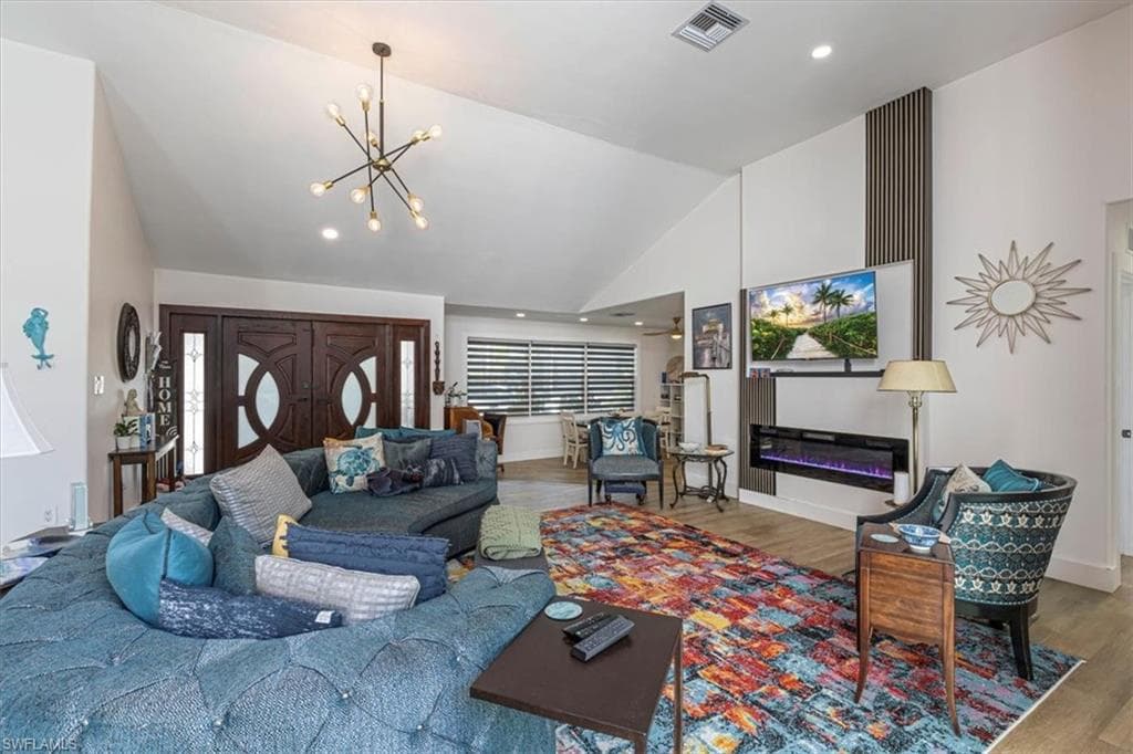 4310 McGregor BLVD, FORT MYERS FL 33901-5