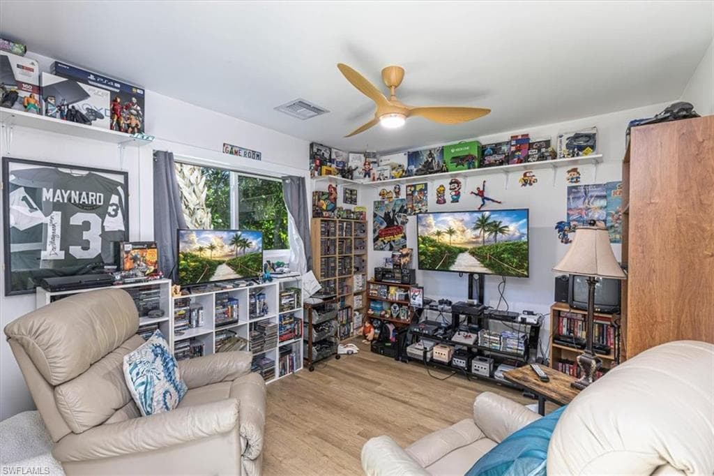 4310 McGregor BLVD, FORT MYERS FL 33901-21