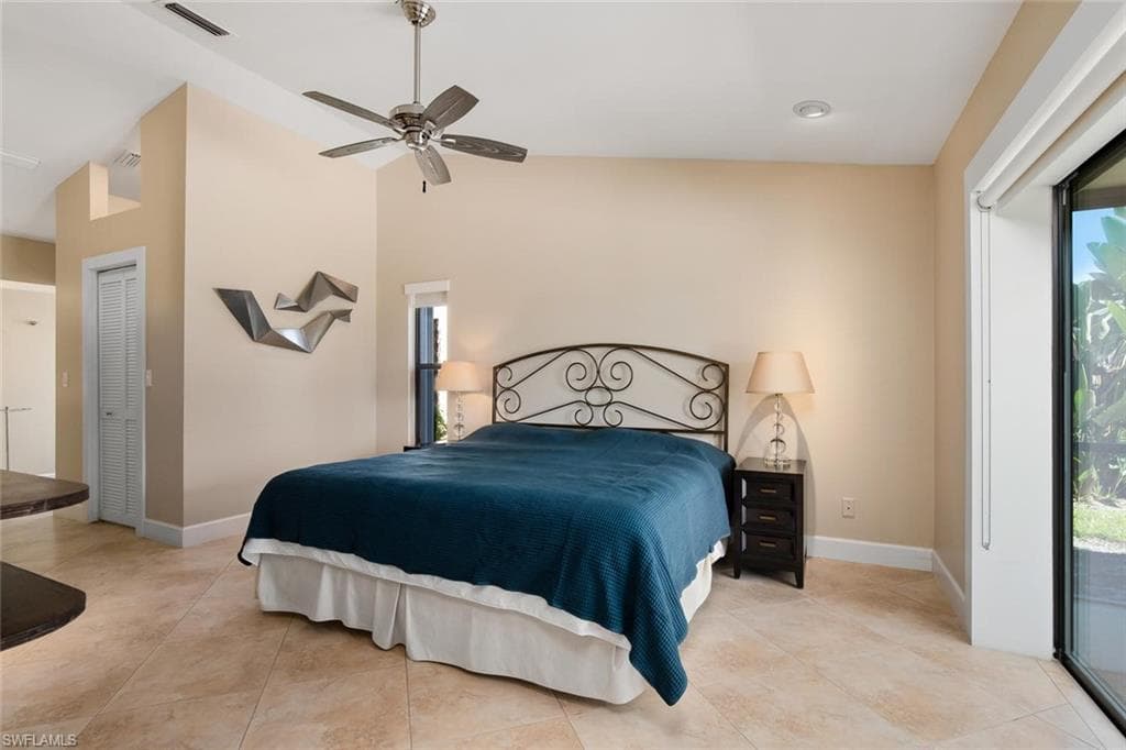 9977 Treasure Cay Ln, BONITA SPRINGS FL 34135-9