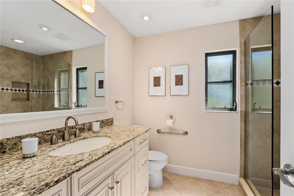 9977 Treasure Cay Ln, BONITA SPRINGS FL 34135-14