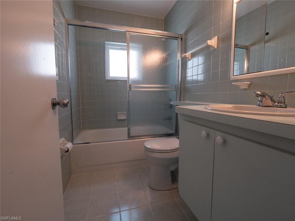 10322 Sandy Hollow LN, BONITA SPRINGS FL 34135-15