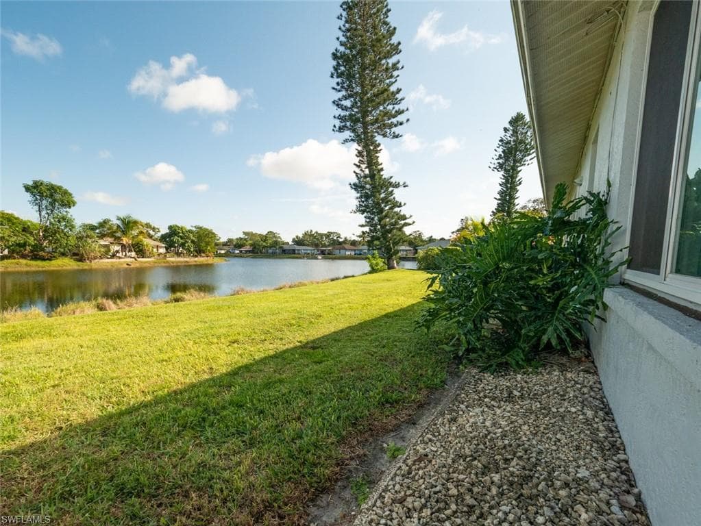 10322 Sandy Hollow LN, BONITA SPRINGS FL 34135-17