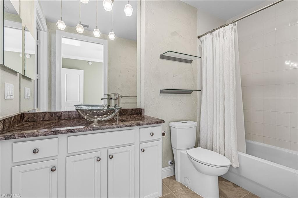 2104 W First ST # 2904, FORT MYERS FL 33901-17