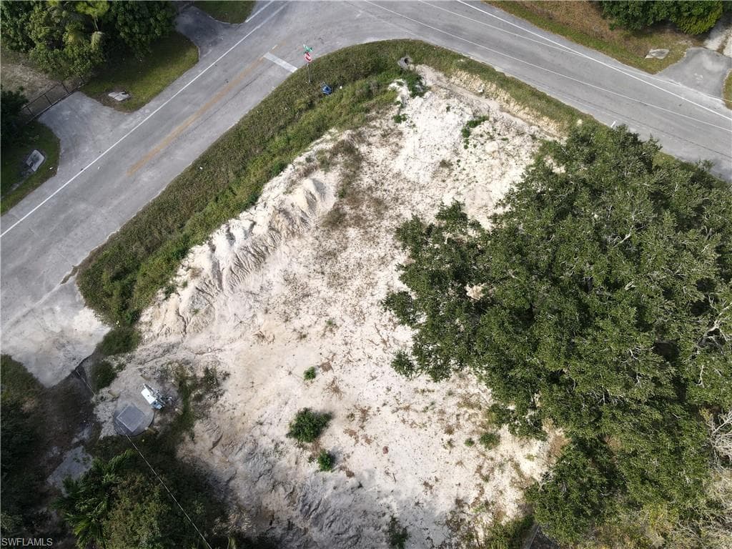 614 El Paso TRL, IMMOKALEE FL 34142-2