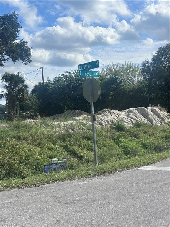 614 El Paso TRL, IMMOKALEE FL 34142-3