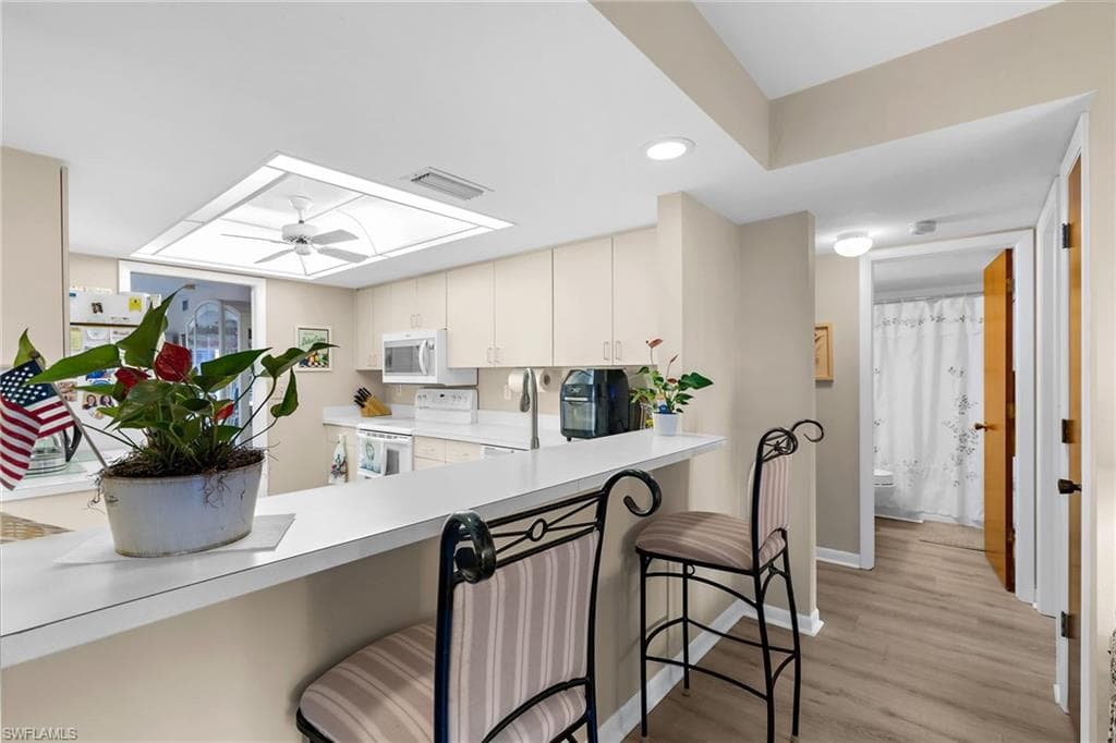 610 Victoria DR # 101C, CAPE CORAL FL 33904-11