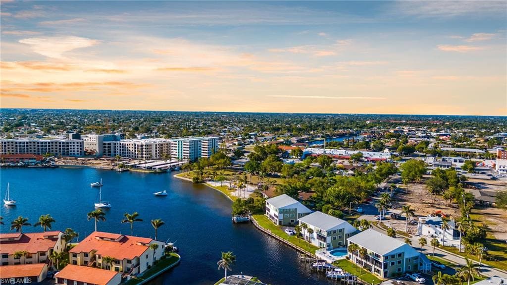 610 Victoria DR # 101C, CAPE CORAL FL 33904-30