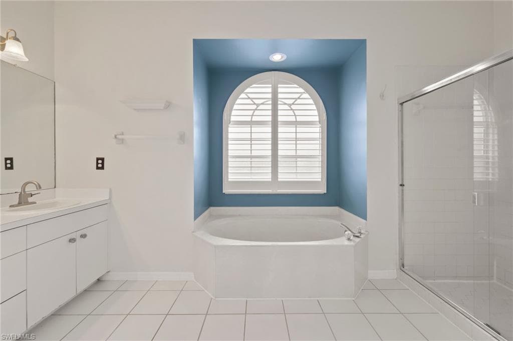 8421 Arborfield CT, FORT MYERS FL 33912-16