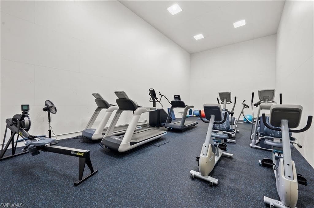 8421 Arborfield CT, FORT MYERS FL 33912-39