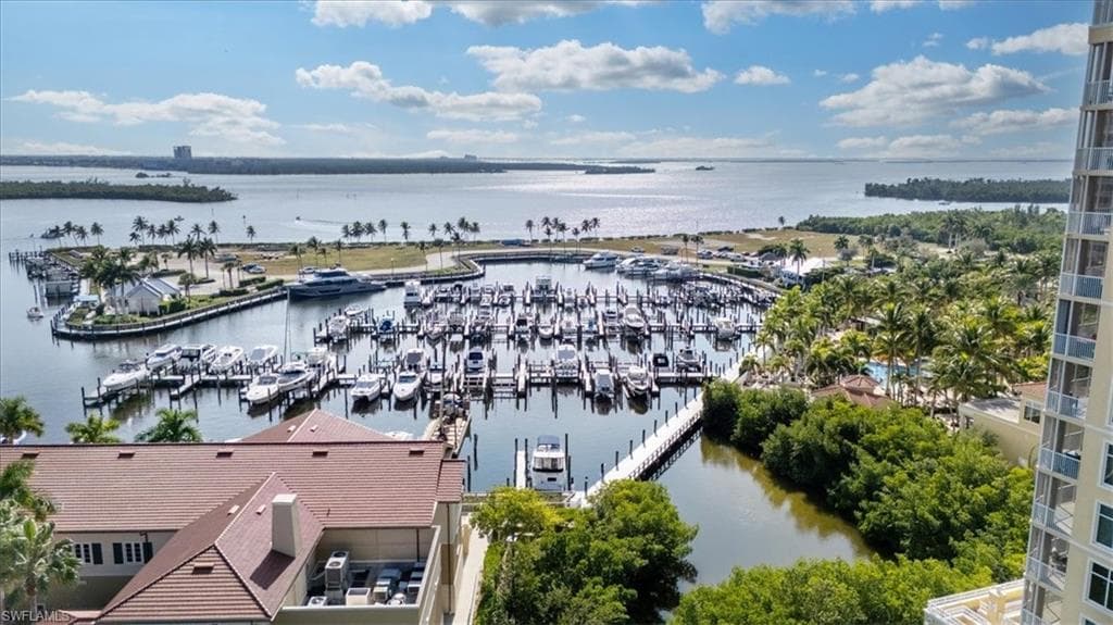 6061 Silver King BLVD # 306, CAPE CORAL FL 33914-32